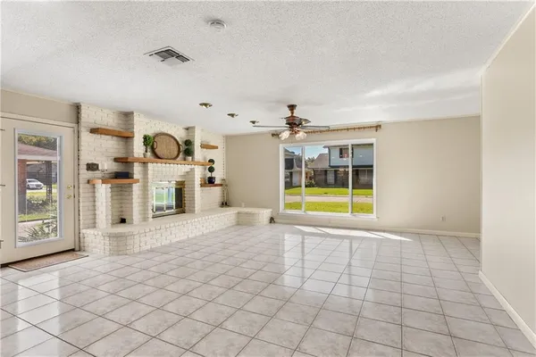 $299,000 | 102 Apple Court, Luling, LA 70070