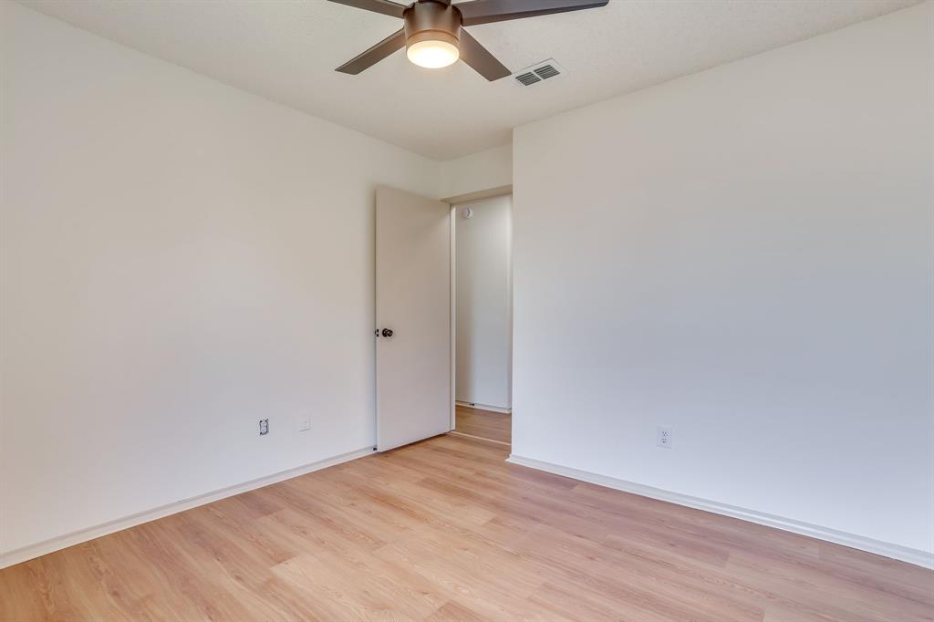 912 Blue Ridge Drive Burleson, TX 76028 - Photo 24 of 32