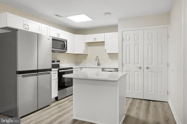 $1,995 | 442 Bridgewater Street, Unit B, Fredericksburg, VA 22401