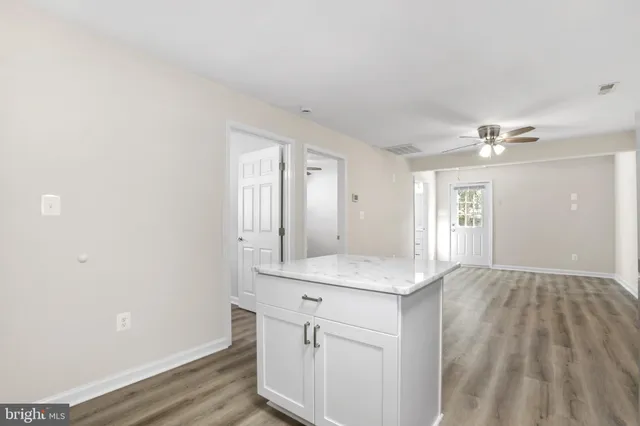 $1,995 | 442 Bridgewater Street, Unit B, Fredericksburg, VA 22401