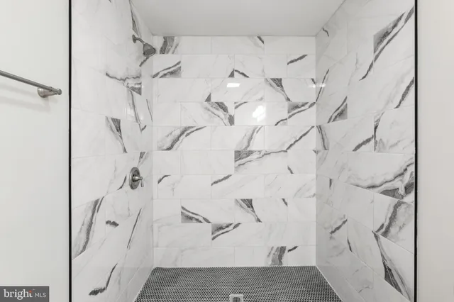 $1,995 | 442 Bridgewater Street, Unit B, Fredericksburg, VA 22401