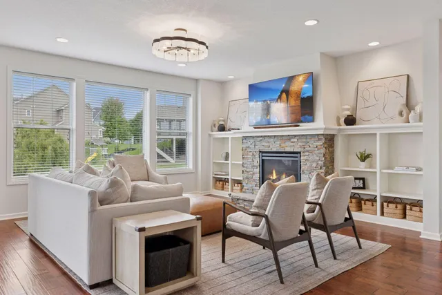 $930,000 | 5275 Niagara Lane, Plymouth, MN 55446