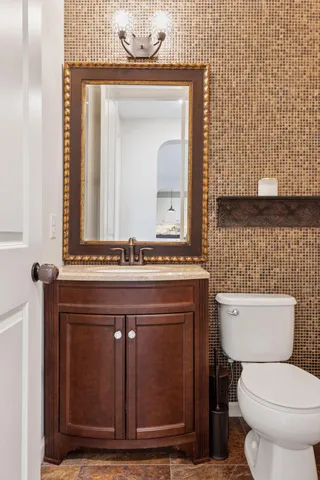 $930,000 | 5275 Niagara Lane, Plymouth, MN 55446