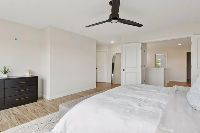 $930,000 | 5275 Niagara Lane, Plymouth, MN 55446