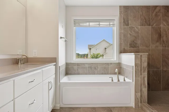 $930,000 | 5275 Niagara Lane, Plymouth, MN 55446