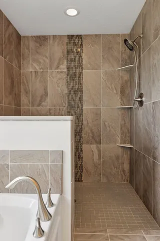 $930,000 | 5275 Niagara Lane, Plymouth, MN 55446