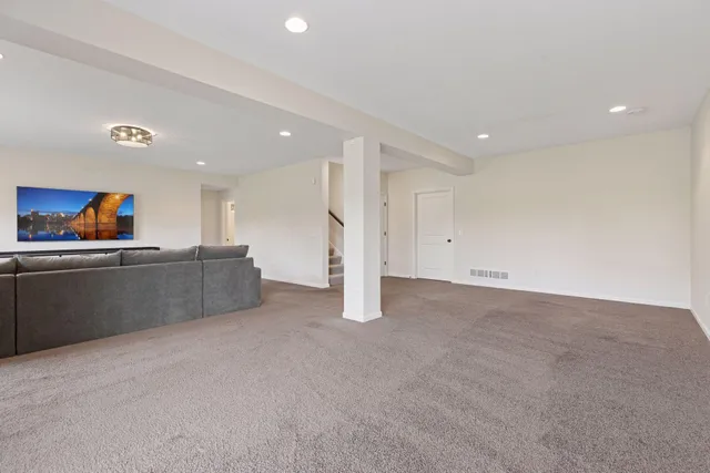 $930,000 | 5275 Niagara Lane, Plymouth, MN 55446