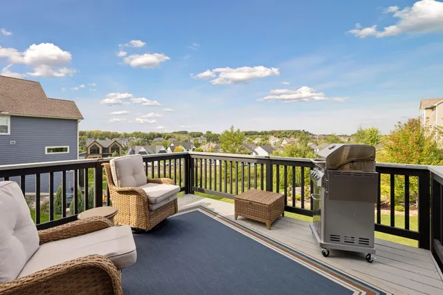 $930,000 | 5275 Niagara Lane, Plymouth, MN 55446