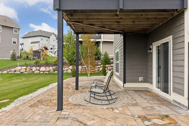 $930,000 | 5275 Niagara Lane, Plymouth, MN 55446