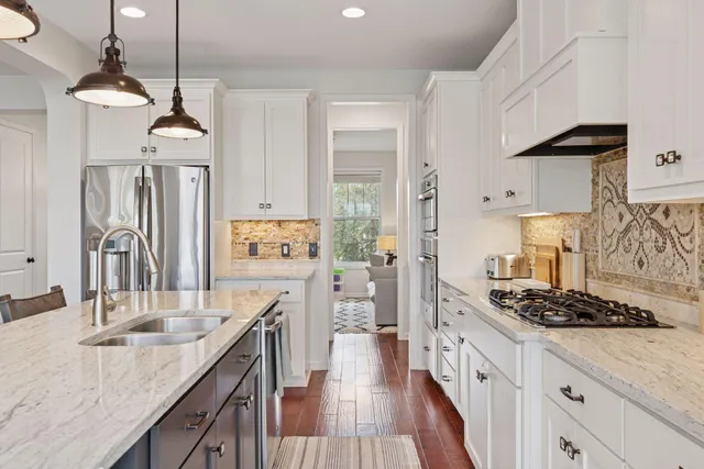 $930,000 | 5275 Niagara Lane, Plymouth, MN 55446