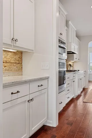 $930,000 | 5275 Niagara Lane, Plymouth, MN 55446