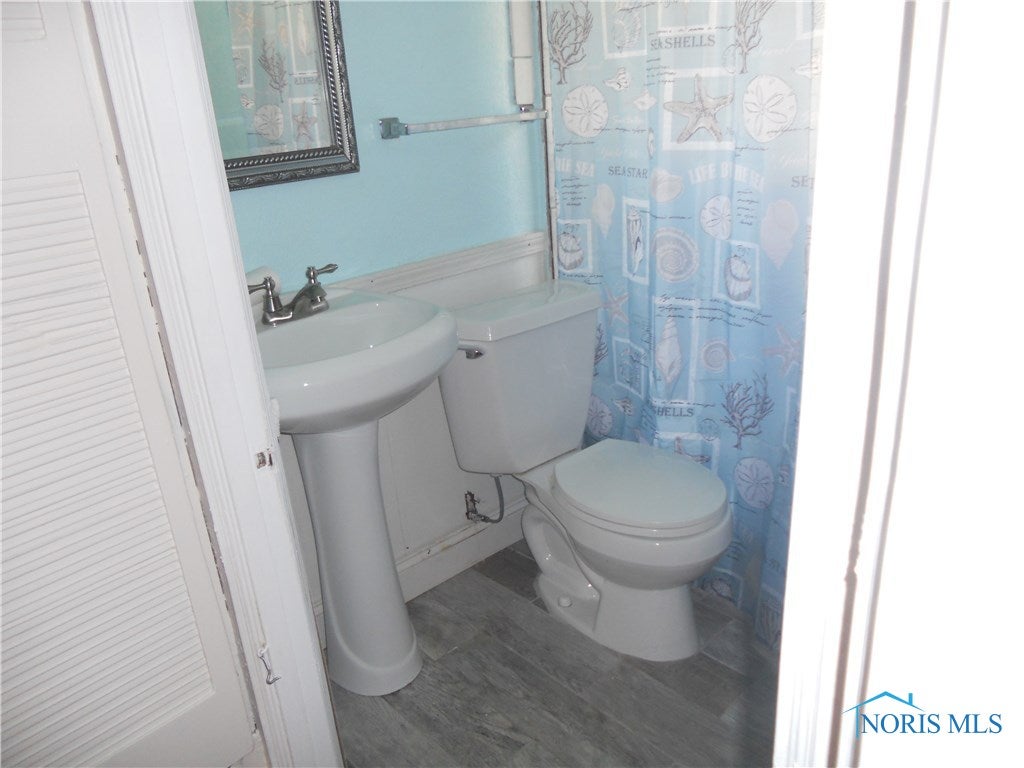 5835 Willacker Road Oregon, OH 43616 - Photo 8 of 12 Gallery Image 8