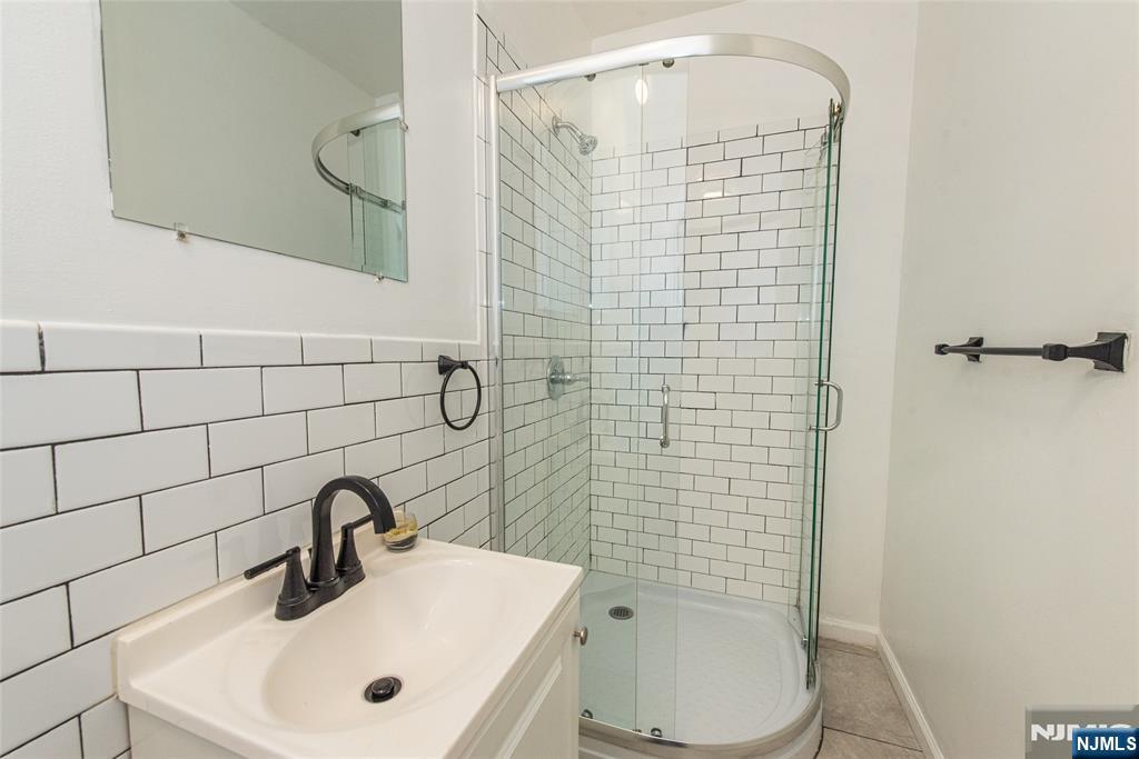 145 Alexander Street Newark, NJ 07106 - Photo 13 of 20