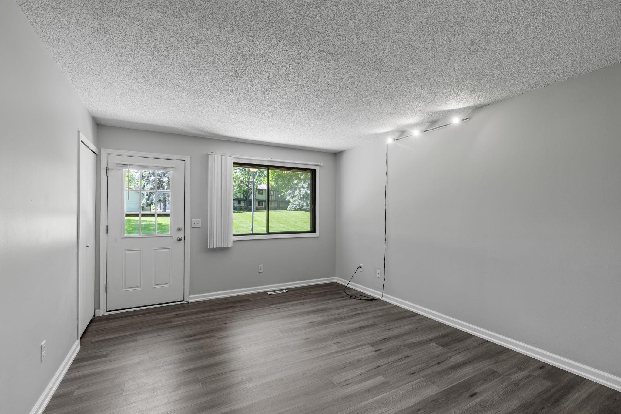 13359 Zenith Lane Eden Prairie, MN 55346 - Photo 9 of 25