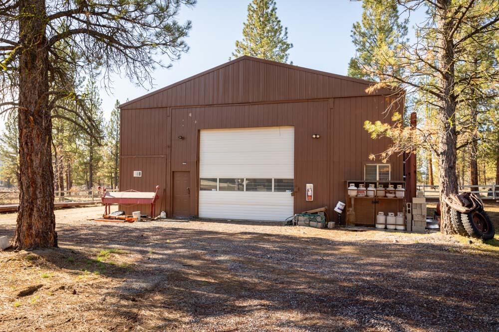 46969 Sycan Road Beatty, OR 97621 - Photo 50 of 70 43