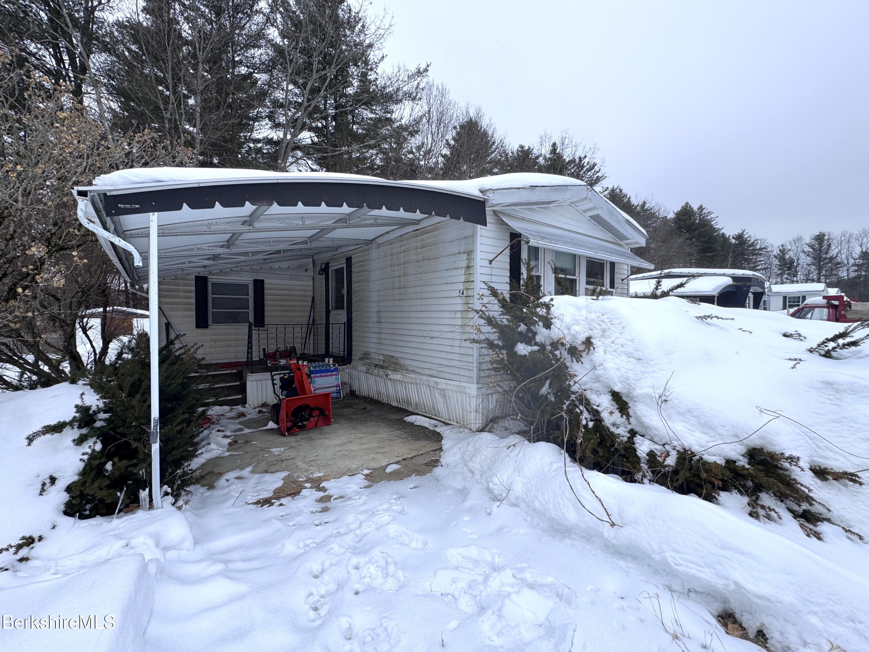 245 Cheshire Road, Unit 54 Pittsfield, MA 01201 - Photo 2 of 16 Front view