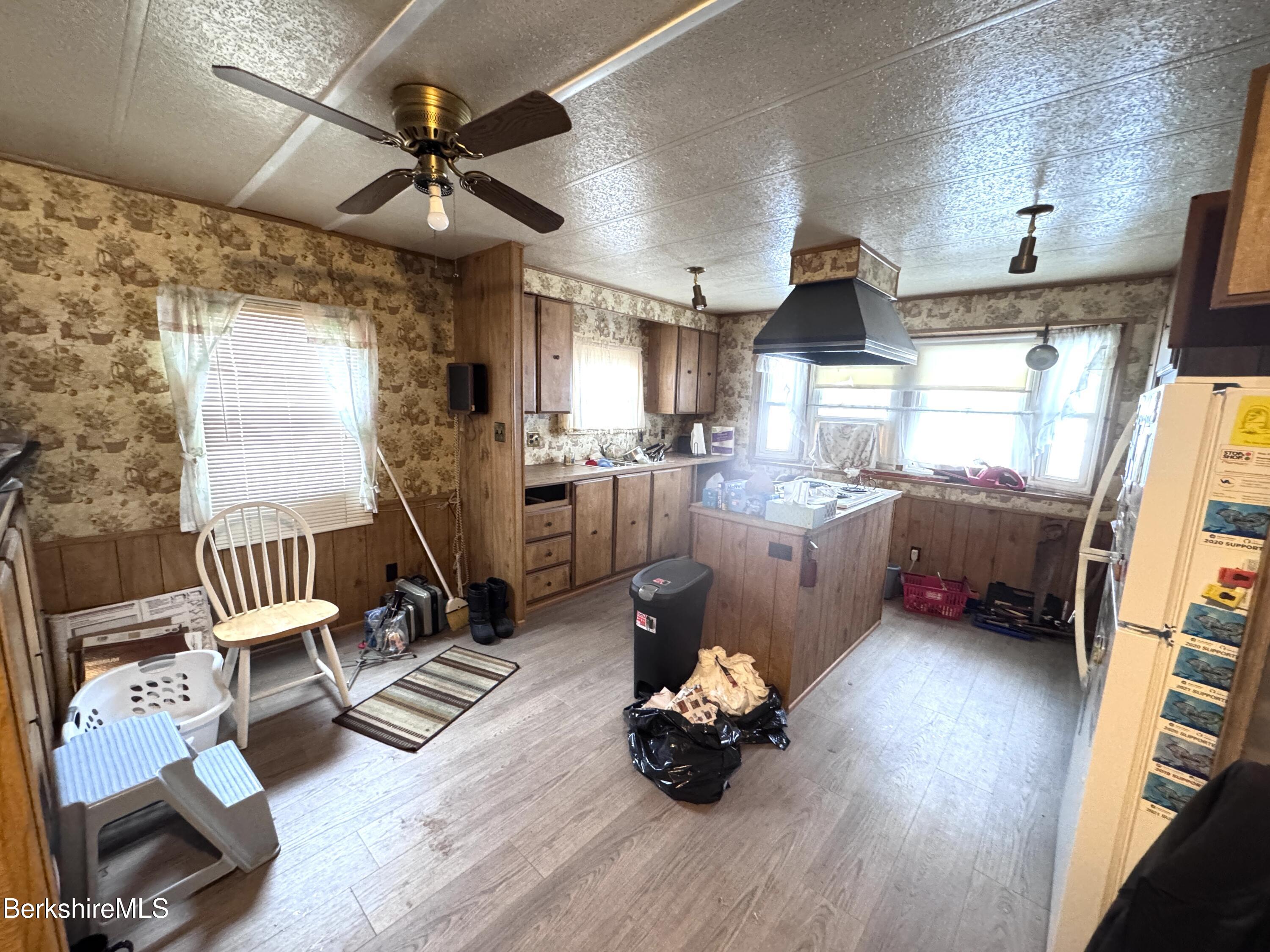 245 Cheshire Road, Unit 54 Pittsfield, MA 01201 - Photo 5 of 16 Kitchen