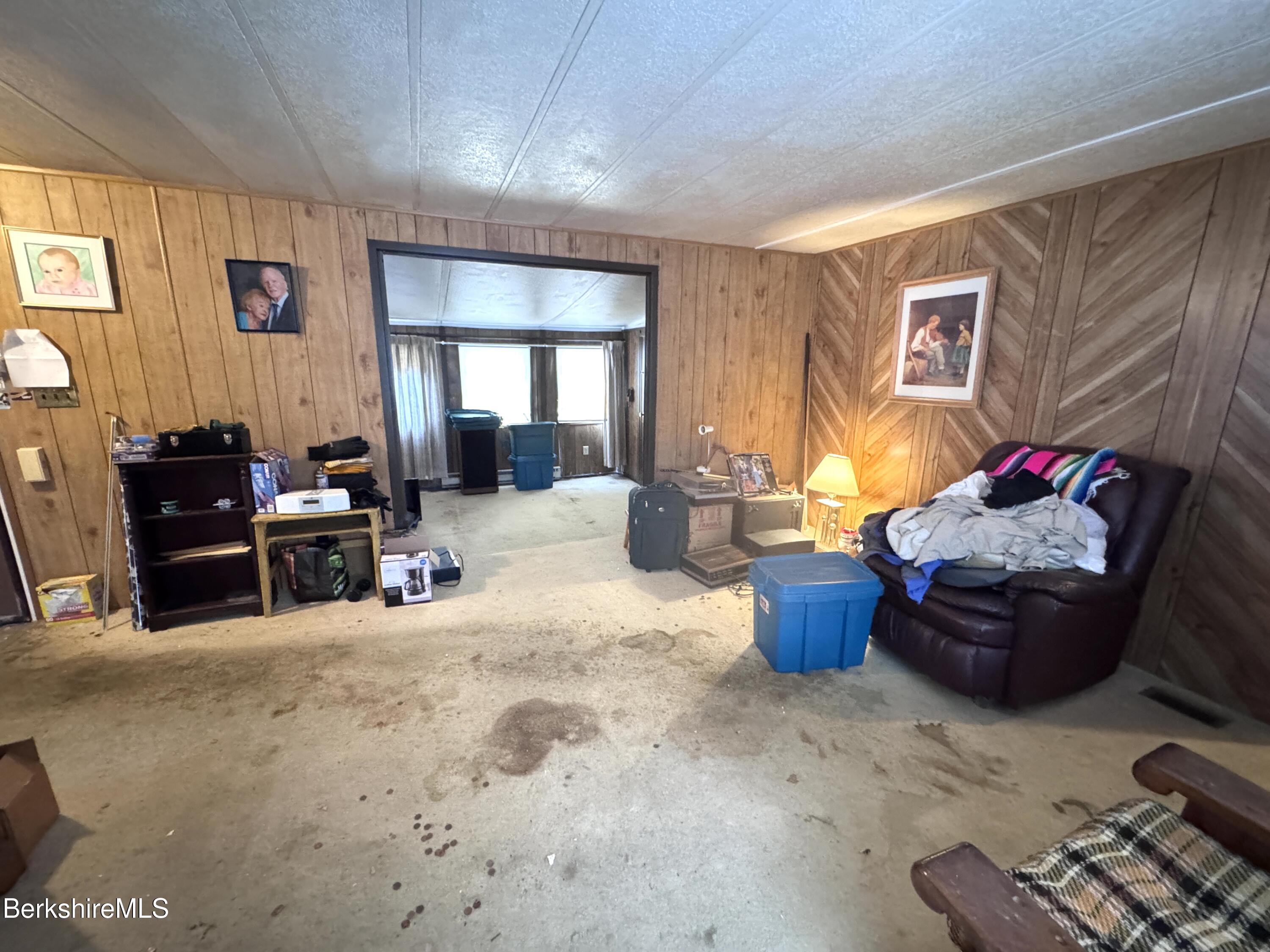 245 Cheshire Road, Unit 54 Pittsfield, MA 01201 - Photo 7 of 16 Living room