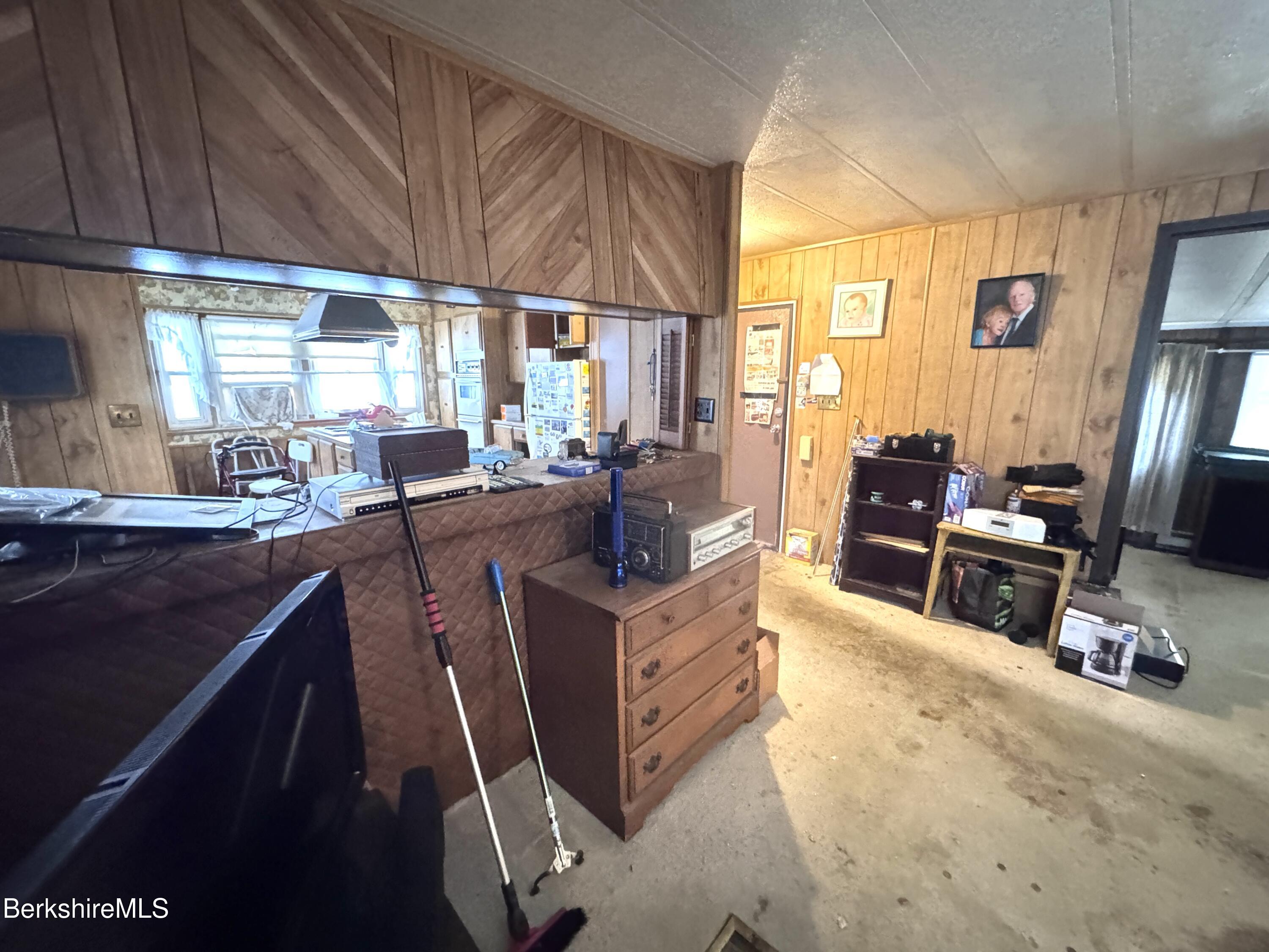 245 Cheshire Road, Unit 54 Pittsfield, MA 01201 - Photo 8 of 16 Living room