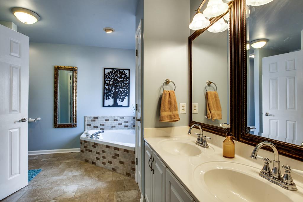 2013 Spring Meadow Circle Spring Hill, TN 37174 - Photo 13 of 23 Gallery Image 13