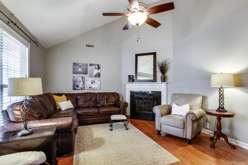 2013 Spring Meadow Circle Spring Hill, TN 37174 - Photo 3 of 23 Gallery Image 3