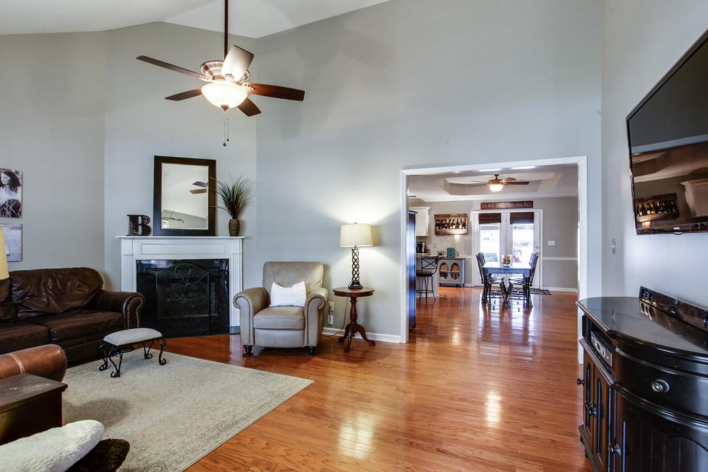 2013 Spring Meadow Circle Spring Hill, TN 37174 - Photo 4 of 23 Gallery Image 4