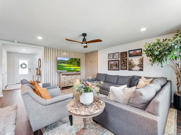 $3,450 | 22607 Green Jacket, San Antonio, TX 78261