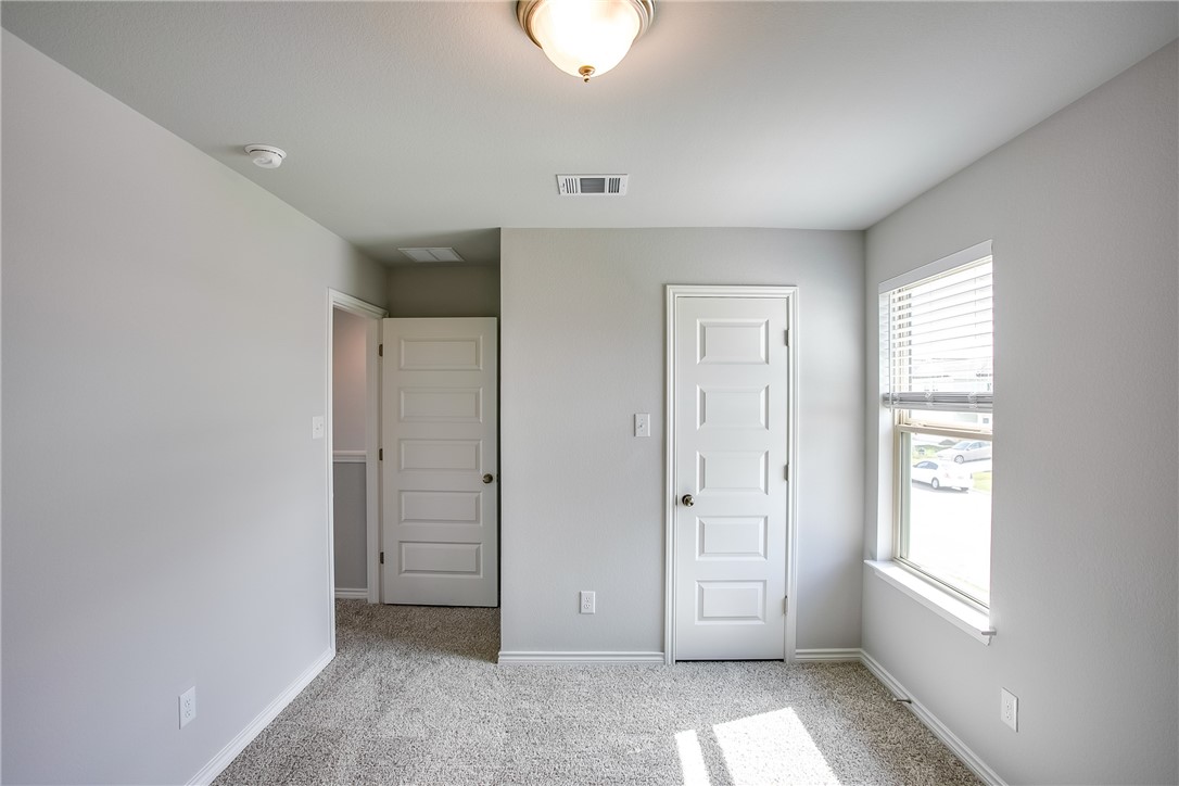 216 Batjac Alley Jarrell, TX 76537 - Photo 21 of 30