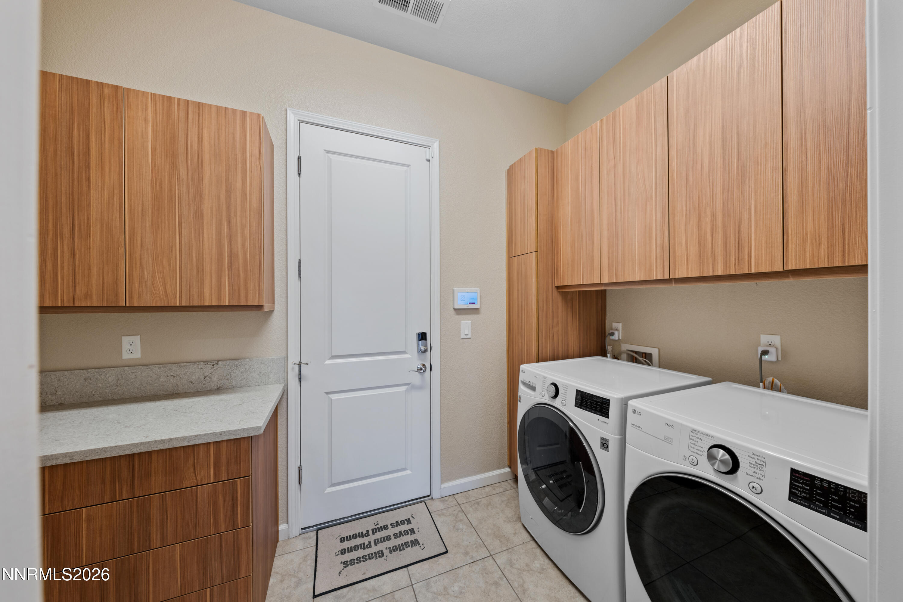 9827 Dyevera Lane Reno, NV 89521 - Photo 24 of 73 A7V09593