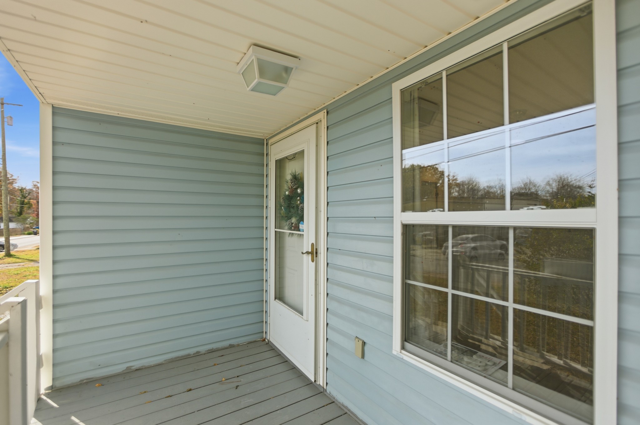206 Weaver Street Tullahoma, TN 37388 - Photo 5 of 40 a view of front door