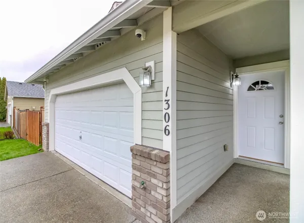 $505,000 | 1306 Hansberry Avenue Northeast, Orting, WA 98360