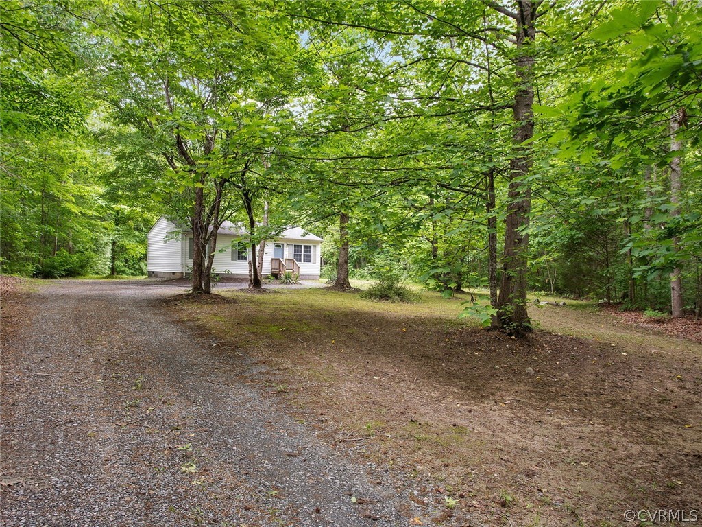 887 Jenkins Church Road Cumberland, VA 23040 - Photo 3 of 24 Gallery Image 3