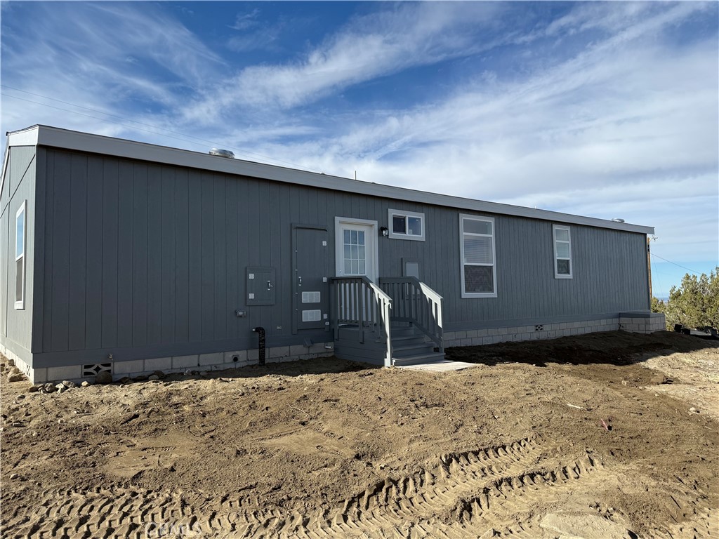 10633 Bromley Road Pinon Hills, CA 92372 - Photo 2 of 13