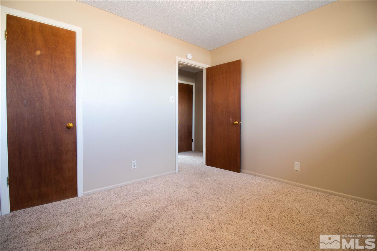 3287 Heights Reno, NV 89503 - Photo 5 of 12 Photo 5