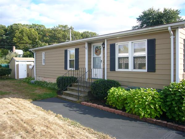 5 Castle Road, Unit 121 Lexington, MA 02420 - Photo 1 of 20 Gallery Image 1
