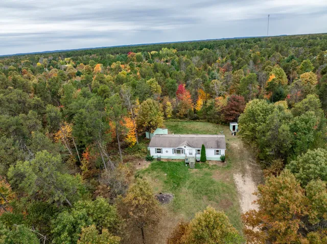 $189,900 | N8821 Running Bear Trail, New Lisbon, WI 53950