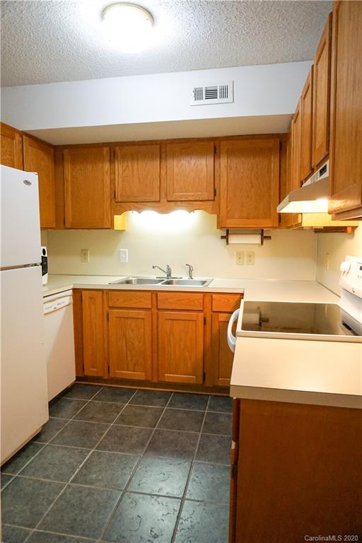 319 7th St Place Southwest, Unit A3 Conover, NC 28613 - Photo 10 of 34 Gallery Image 10