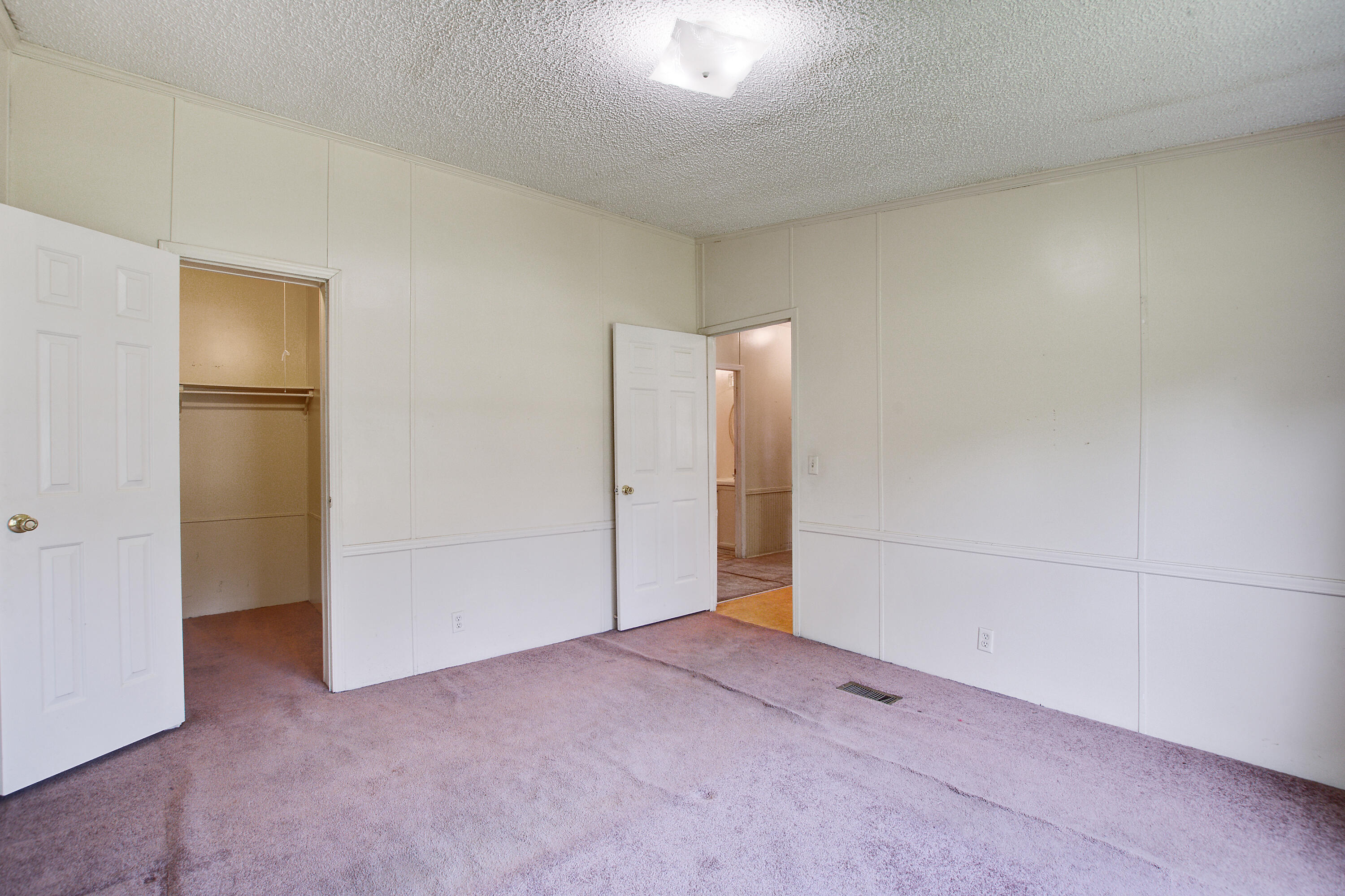 663 Barn Road Bonneau, SC 29431 - Photo 17 of 20 663 Barn Rd bedroom