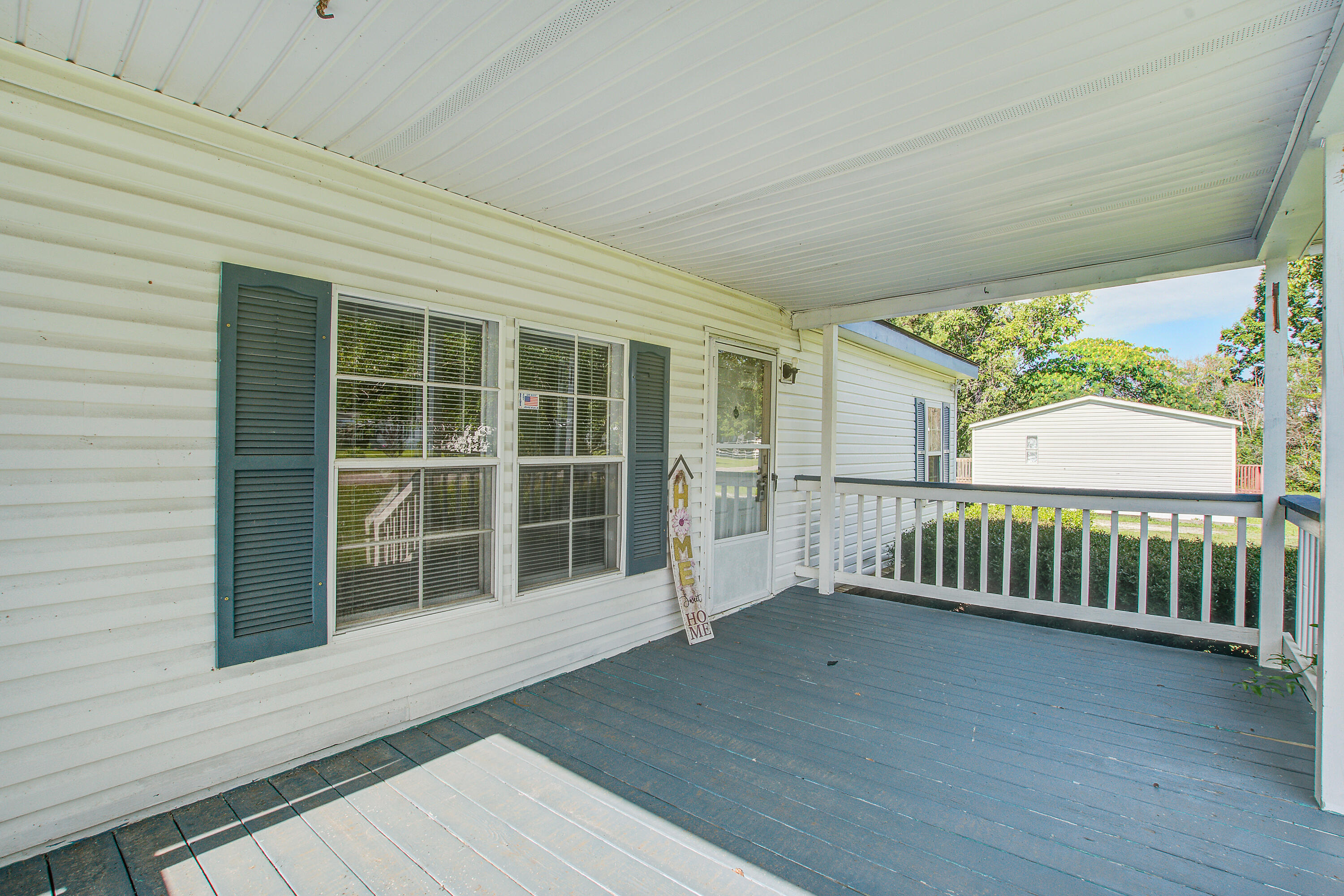 663 Barn Road Bonneau, SC 29431 - Photo 20 of 20 663 BArn porch