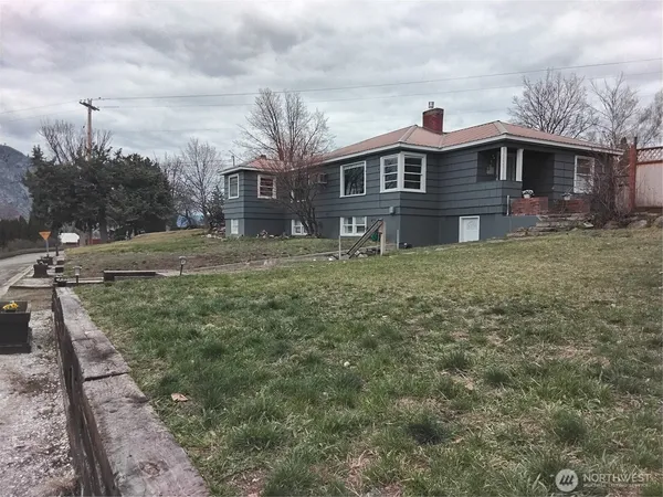 $329,000 | 109 Antwine Avenue, Tonasket, WA 98855