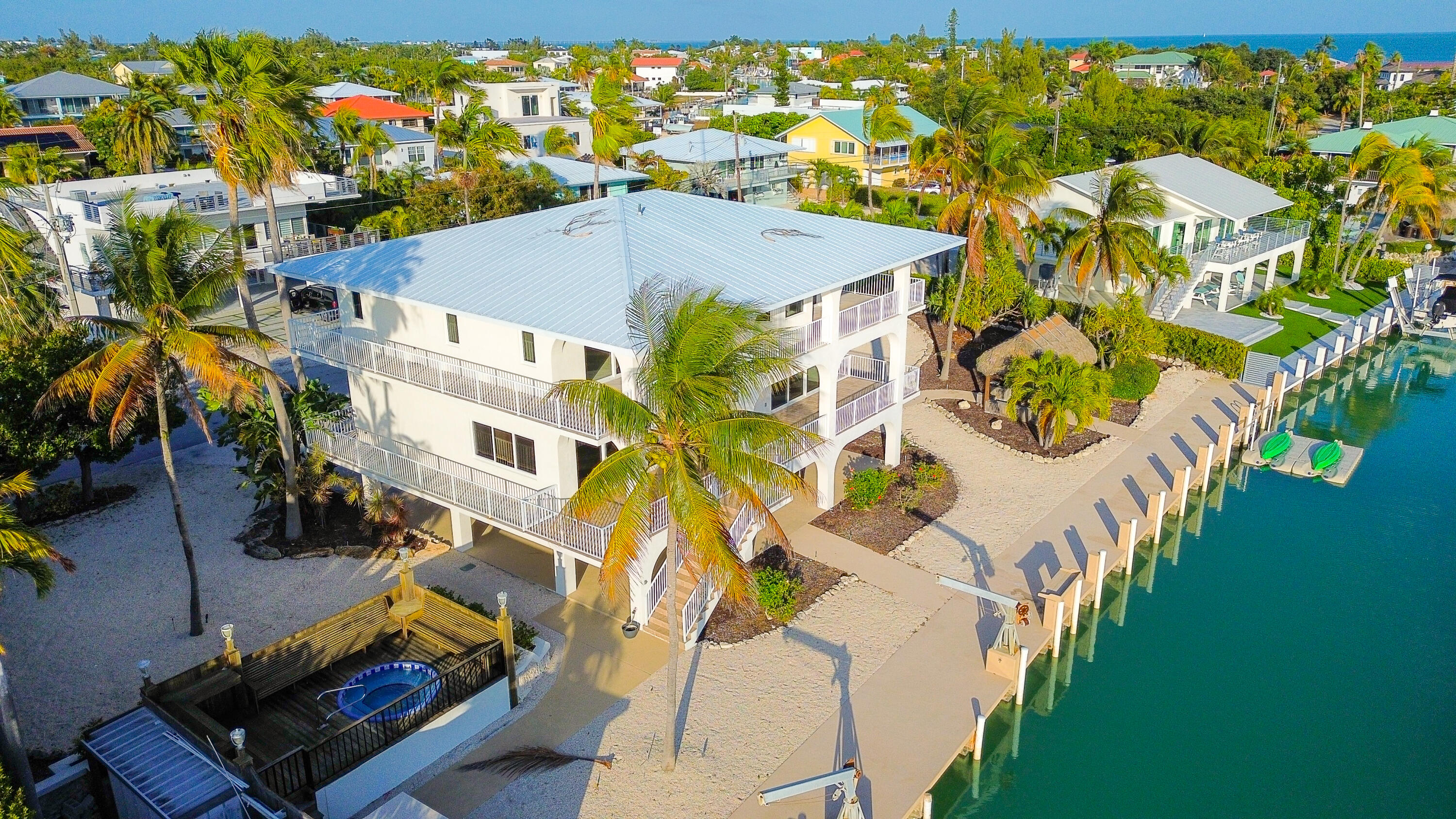 228 West Seaview Circle Duck Key, FL 33050 - Photo 17 of 37 DJI_0162