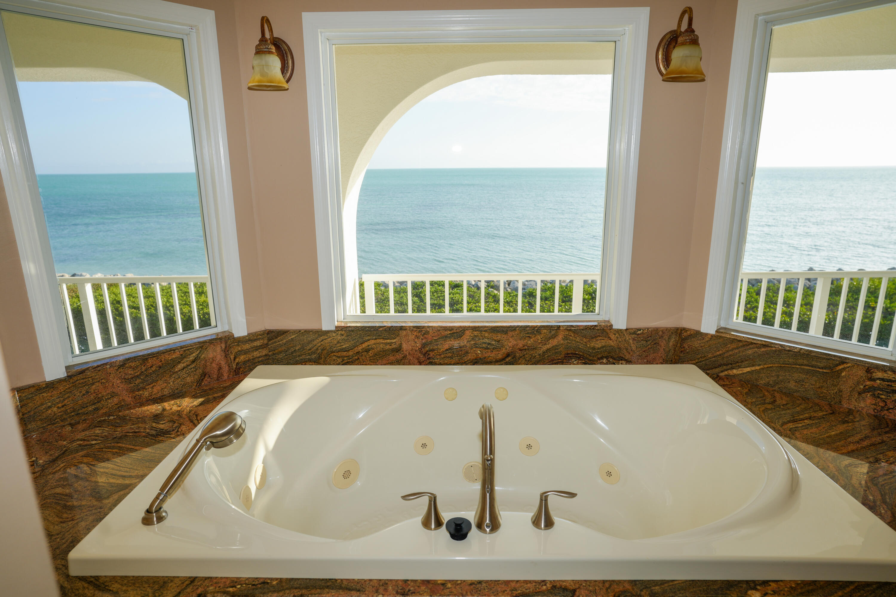 228 West Seaview Circle Duck Key, FL 33050 - Photo 22 of 37 DSC00185