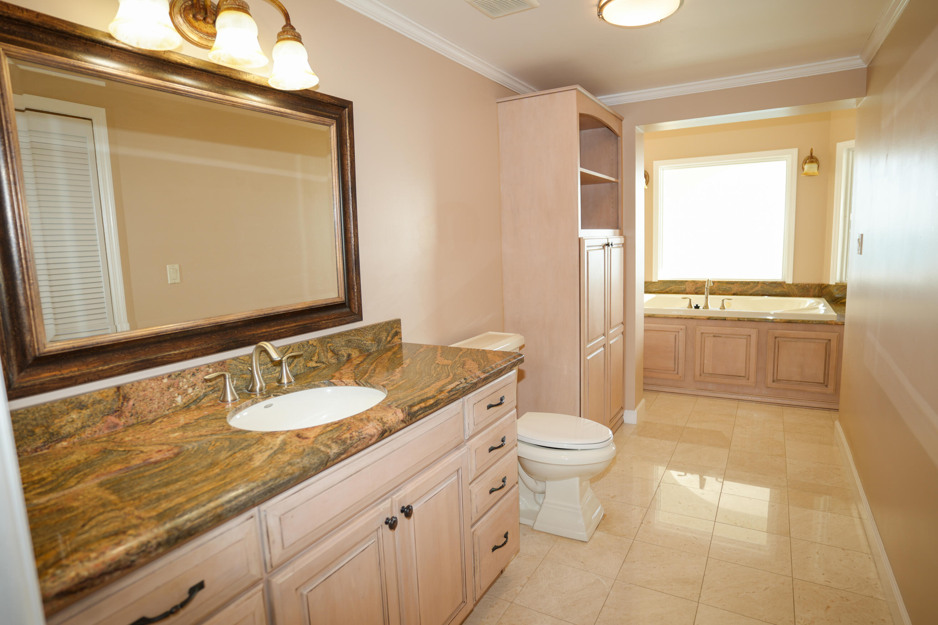 228 West Seaview Circle Duck Key, FL 33050 - Photo 23 of 37 DSC00192