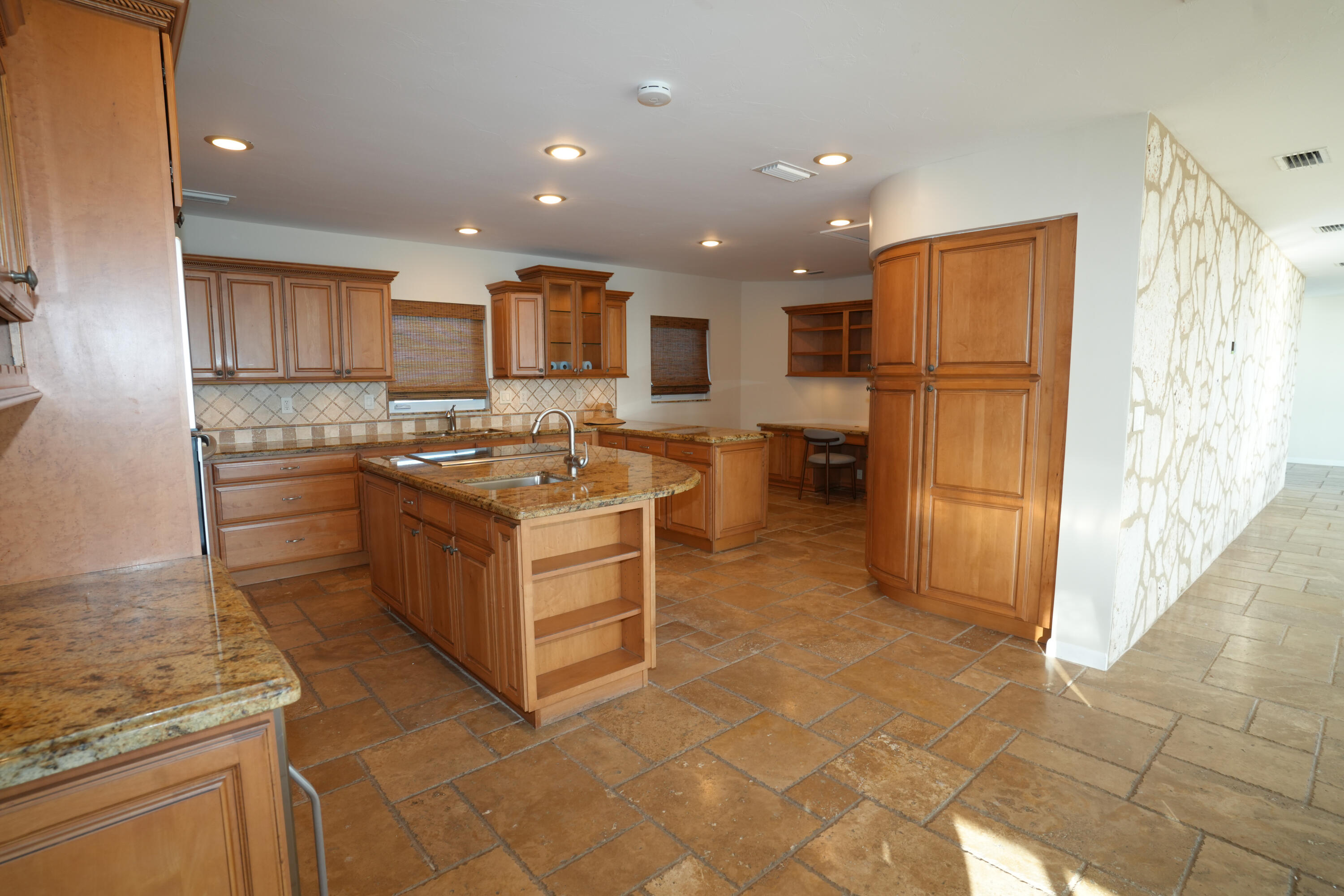 228 West Seaview Circle Duck Key, FL 33050 - Photo 24 of 37 DSC00115