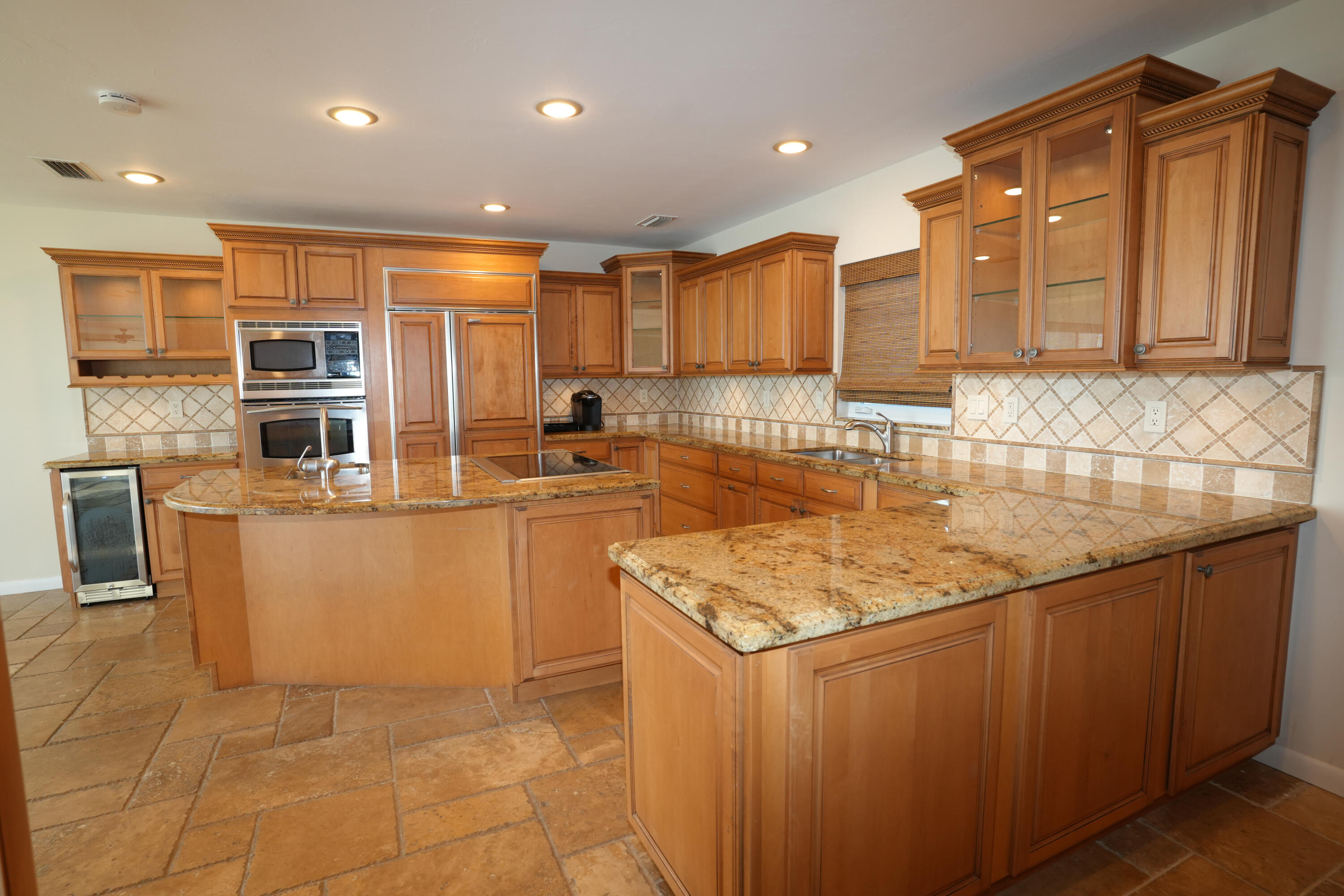 228 West Seaview Circle Duck Key, FL 33050 - Photo 27 of 37 DSC00126