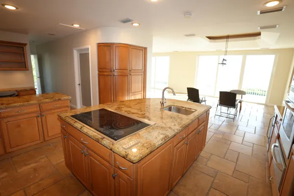 $5,380,000 | 228 West Seaview Circle, Marathon, FL 33050