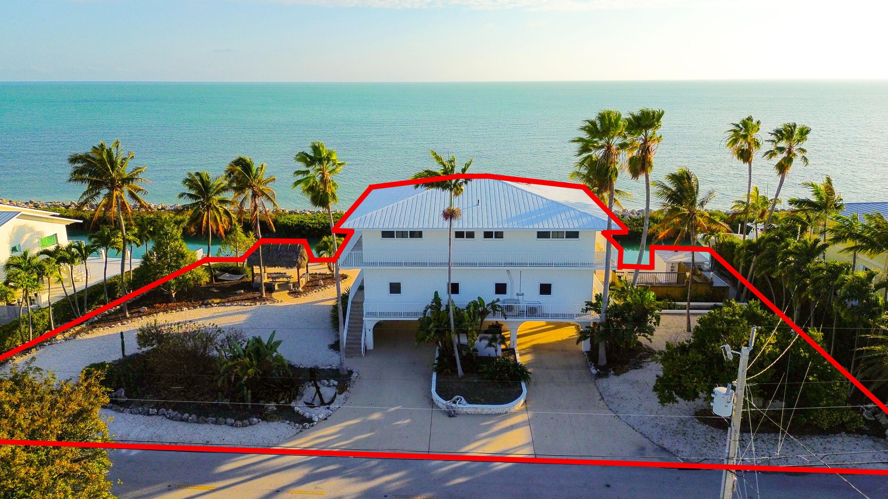 228 West Seaview Circle Duck Key, FL 33050 - Photo 4 of 37 3