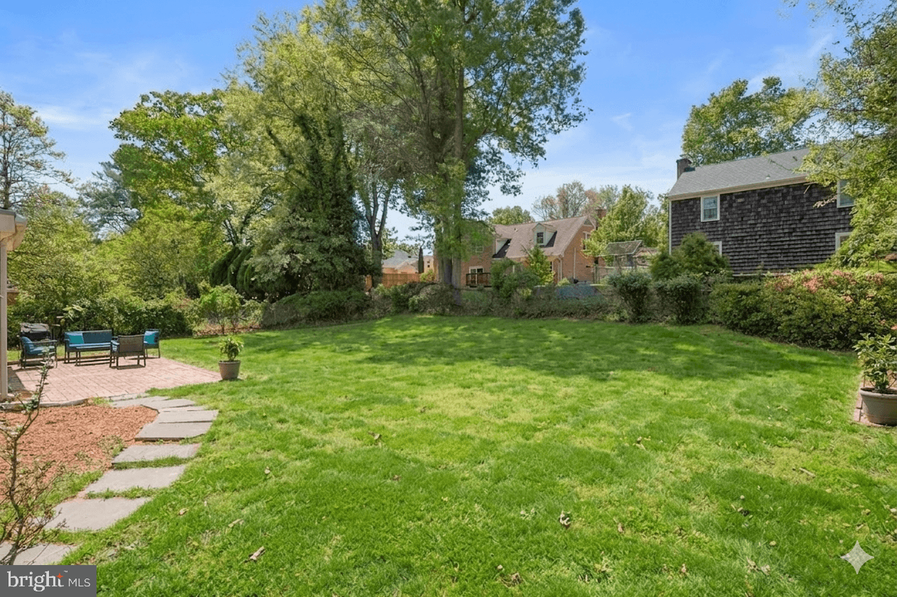 6920 Old Stage Road North Bethesda, MD 20852 - Photo 22 of 22 Patio and Backyard