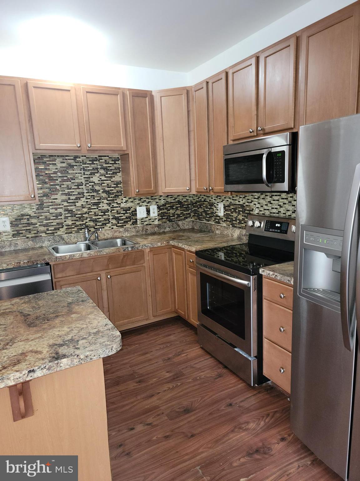 1218 Graycliff Lane Odenton, MD 21113 - Photo 18 of 59 kitchen