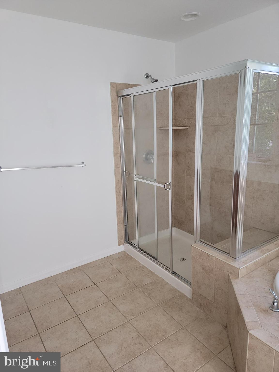 1218 Graycliff Lane Odenton, MD 21113 - Photo 28 of 59 MasterBath